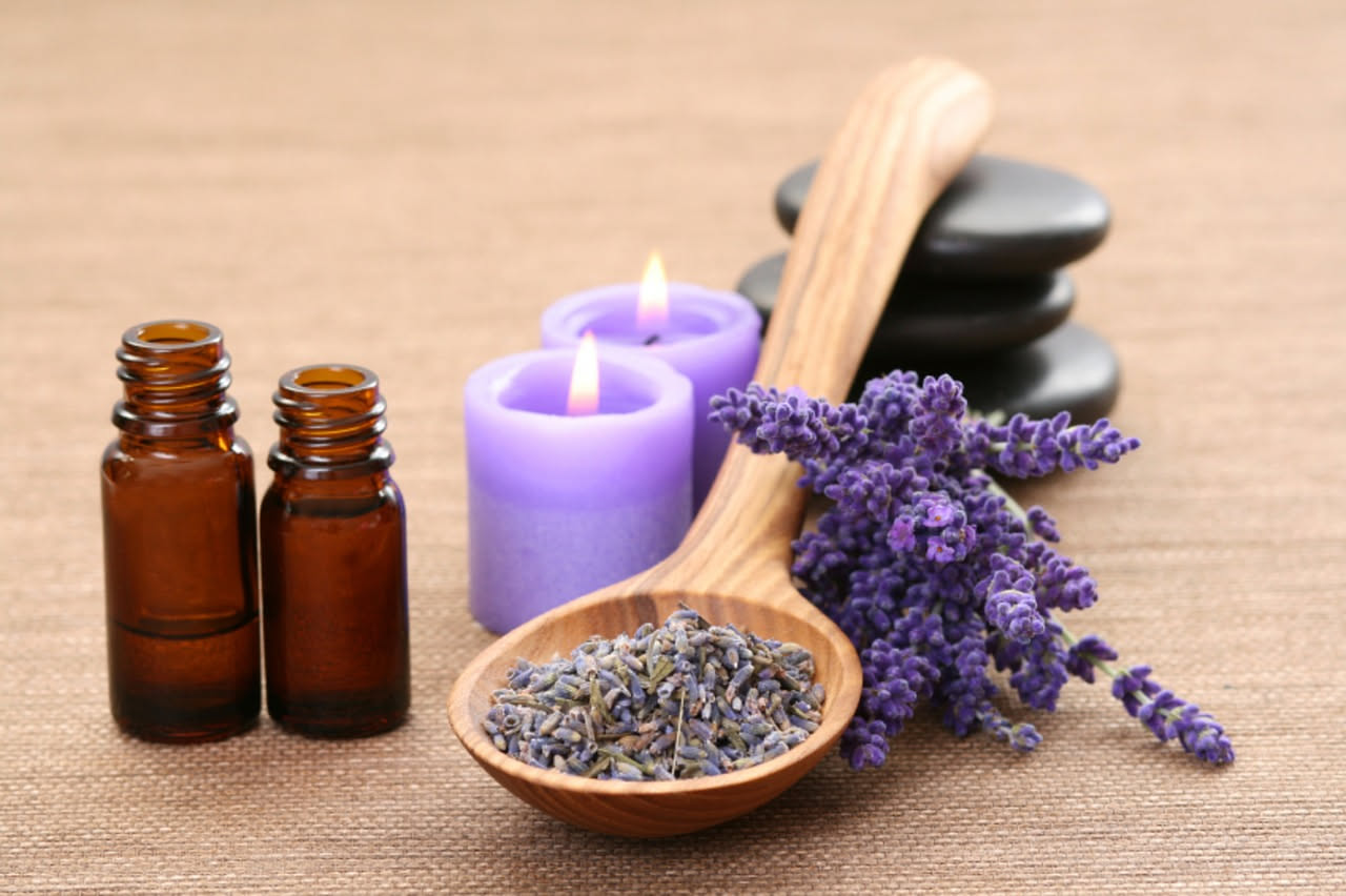 Lavanda in casa: l olio essenziale funziona davvero contro lo stress