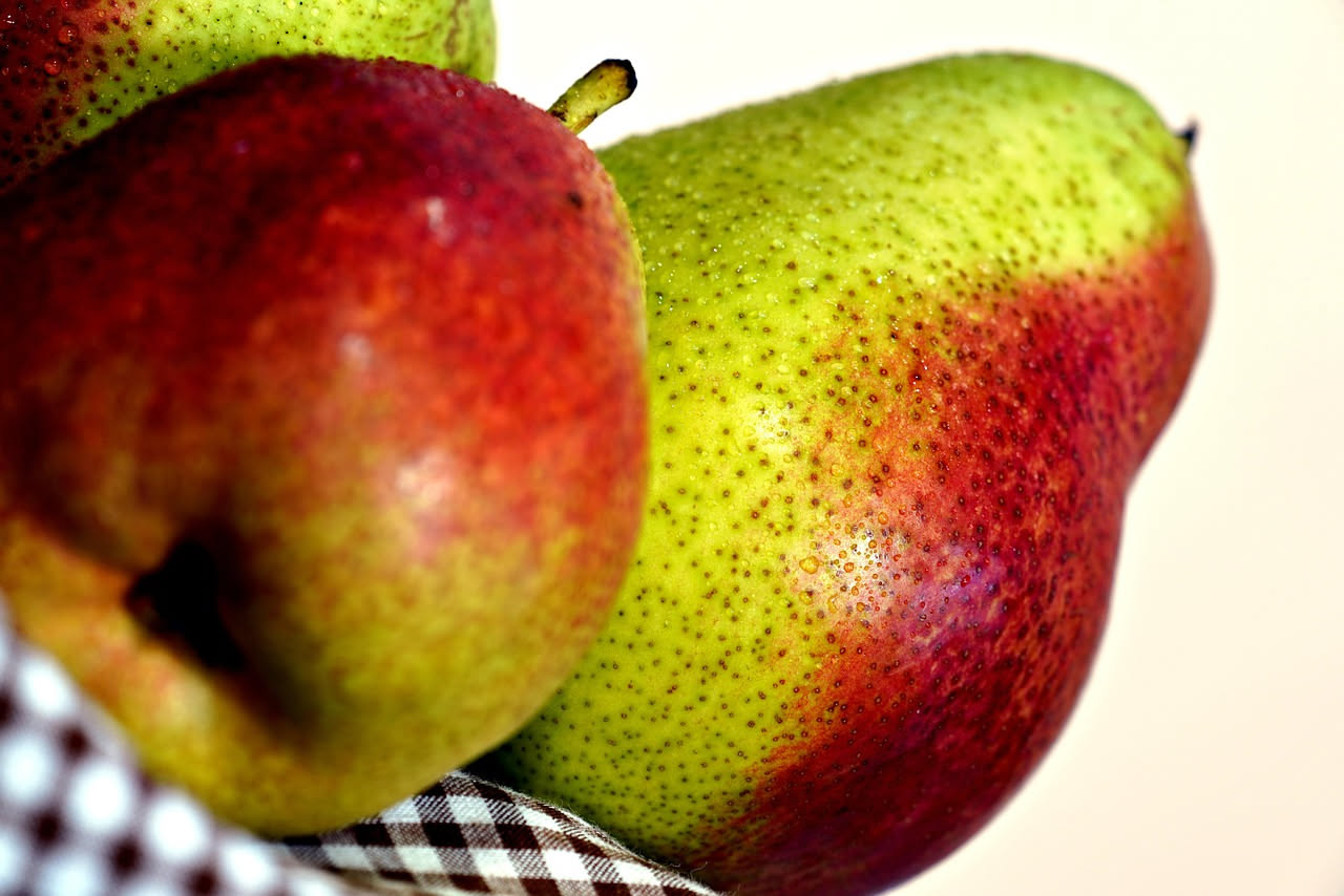 Pere: proprietà, benefici e come consumarle al meglio