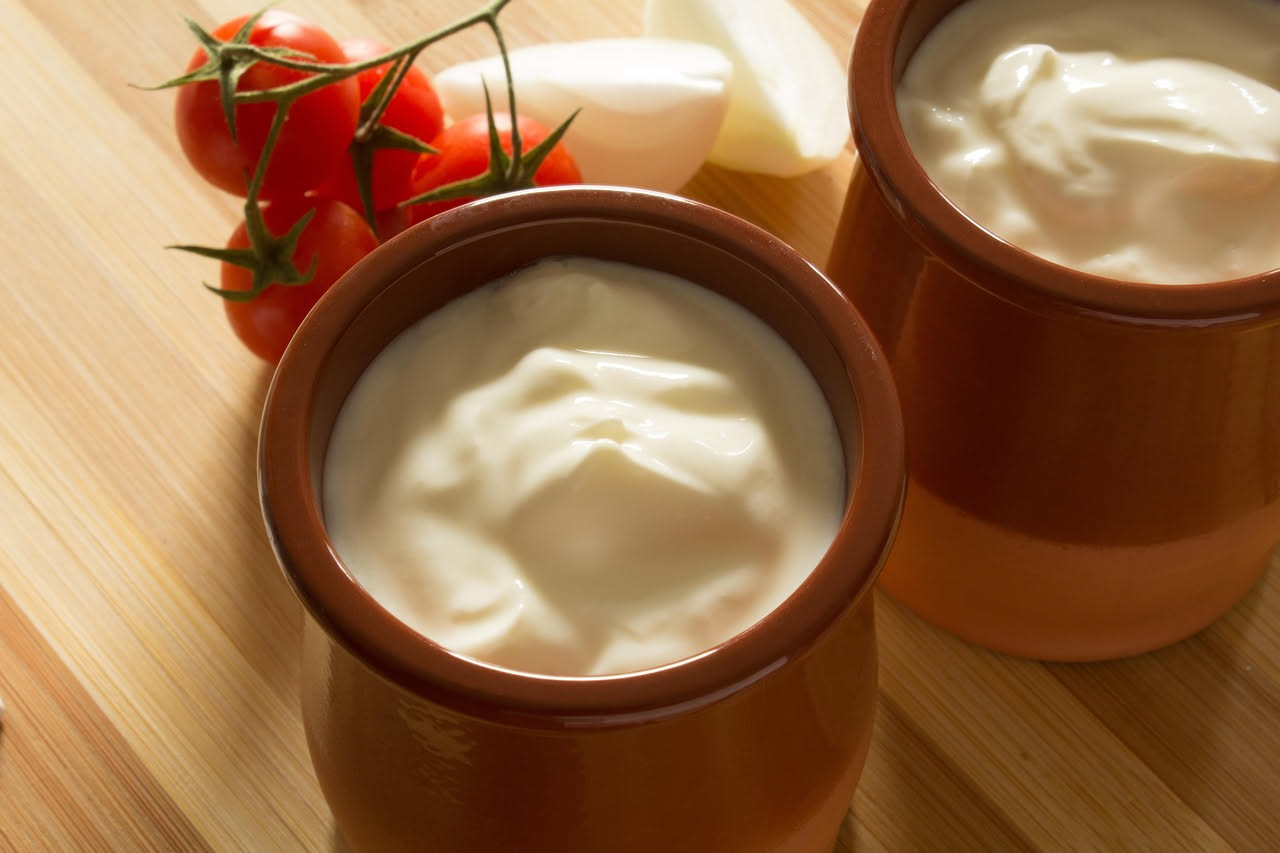 Uno yogurt greco la sera: ottimo per muscoli e digestione